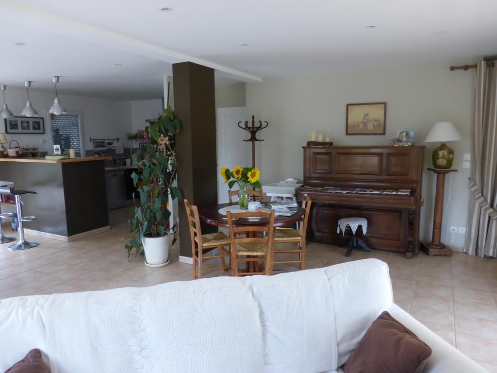Bed and Breakfast La Bergerie Pollionnay Экстерьер фото